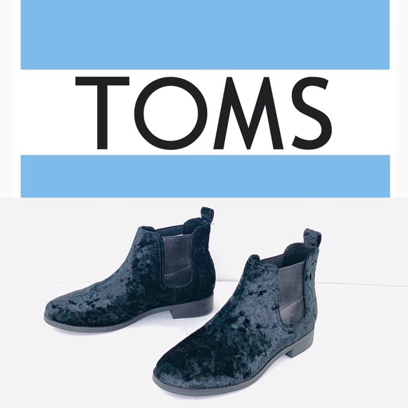TOMS ELLA Velvet Ankle Booties NEW  In Faded Black Suede Womens Size 6 - Picture 2 of 11